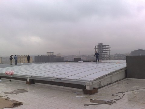 300 m2 40 mm Kalınlığında Polikarbonat Çatı Montajı Gaziantep